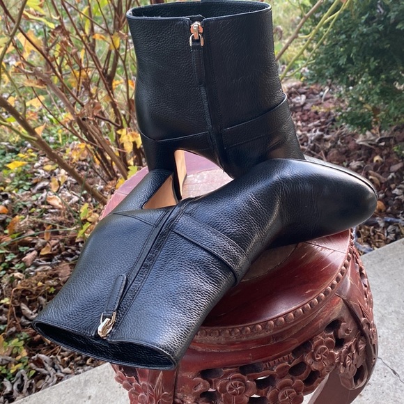 KATE SPADE Thatcher Twistlock Mini Pebble Leather Ankle black Boots SIZE 10 B ๐ค๐ค - Picture 7 of 12